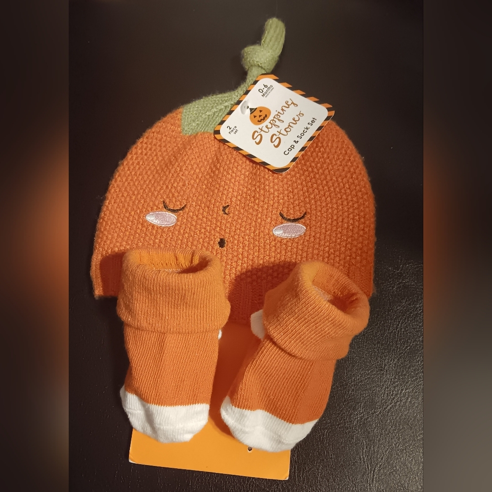 Cap & Sock Set new